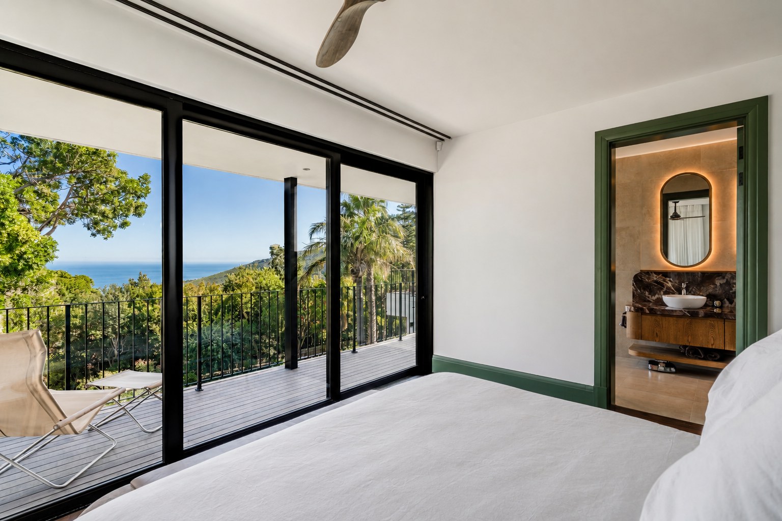 Glenhaven Villa bedroom