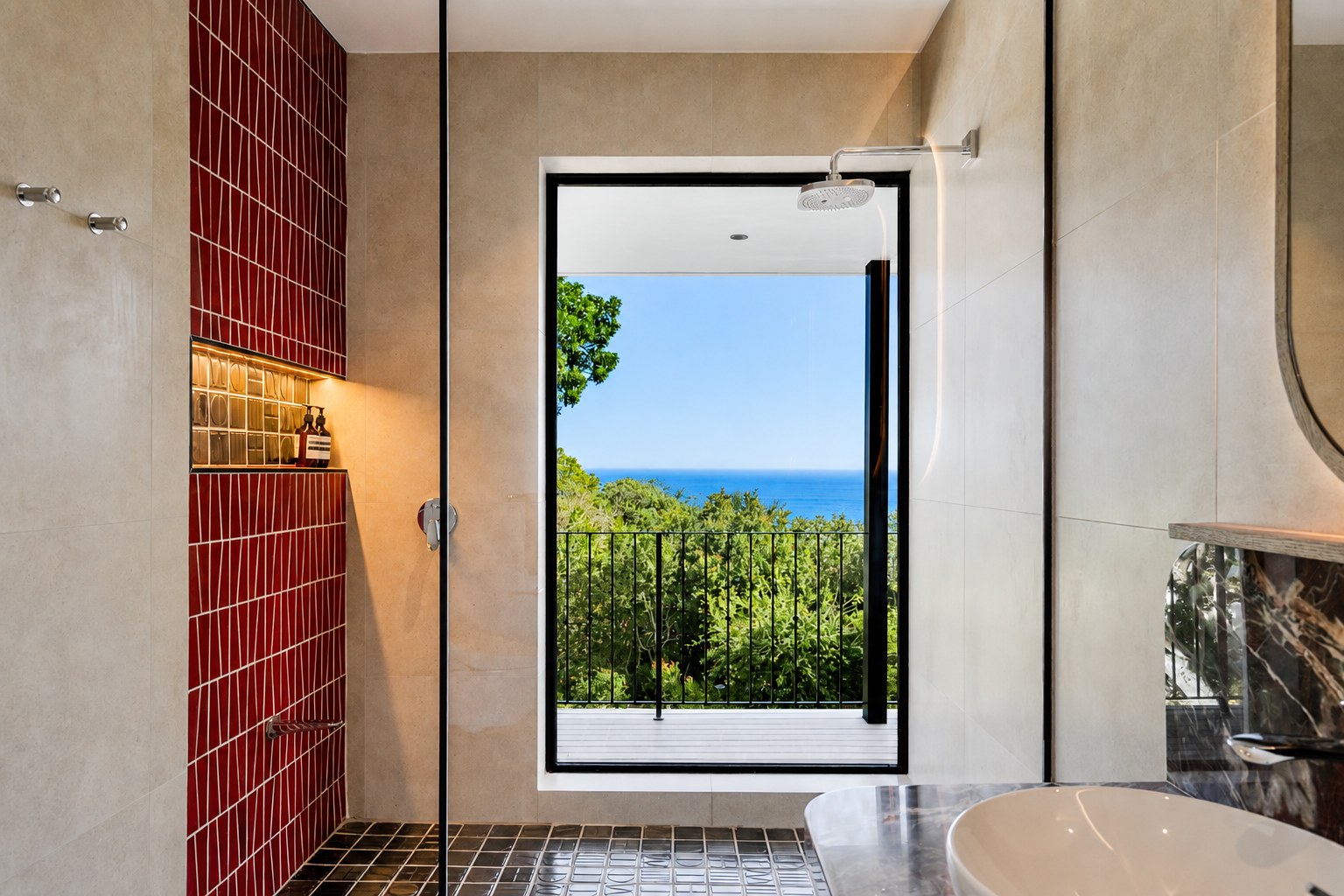 Glenhaven Villa bathroom